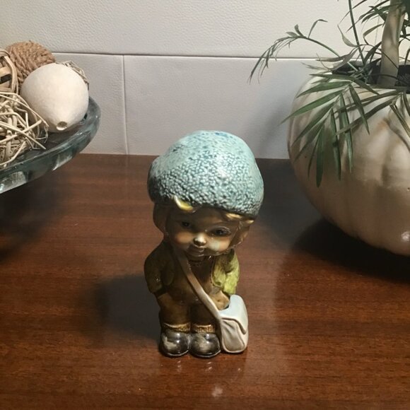 ๐๐ 70โs Vintage Big Eyed Moppet Traveler Ceramic Figurine๐๐ - Picture 1 of 4